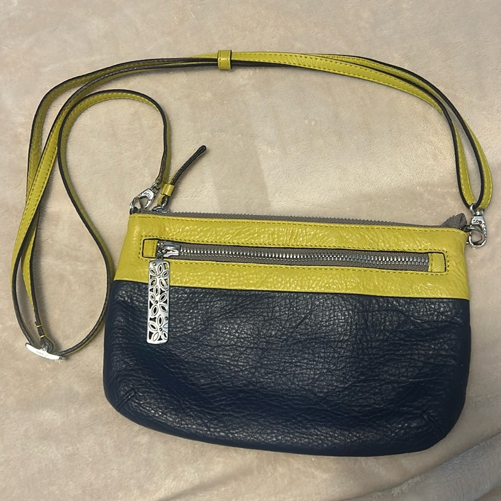 Brighton Leather Crossbody Purse in like new condition